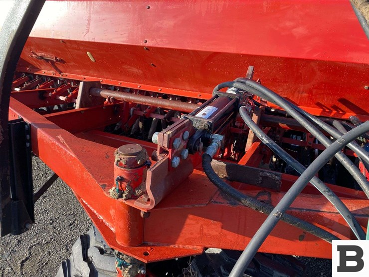 j.i.-case-6300-grain-drill-image-14