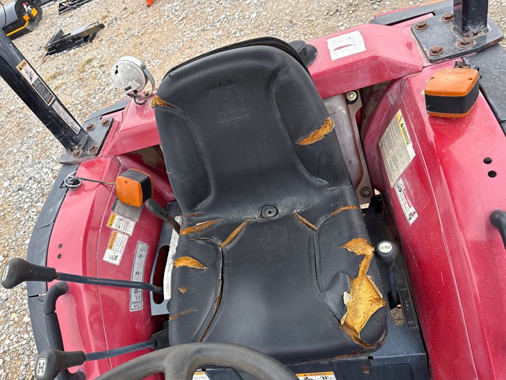 mahindra-2810-image-30