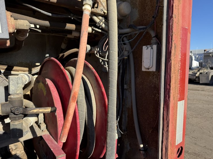 #1953-•-1998-ford-fuel-truck-image-52