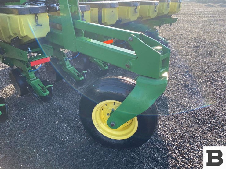 2007-john-deere-1720-image-39