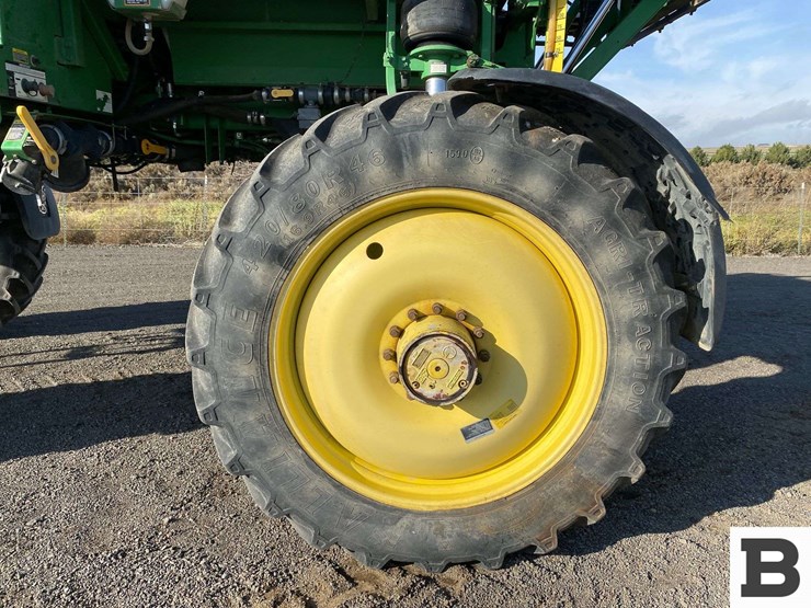 2013-john-deere-4830-image-35