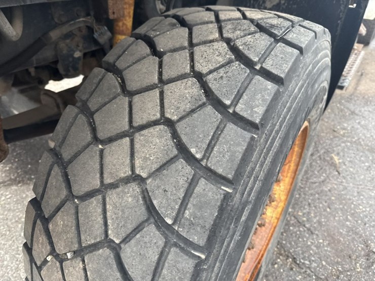 2002-international-7400-image-82