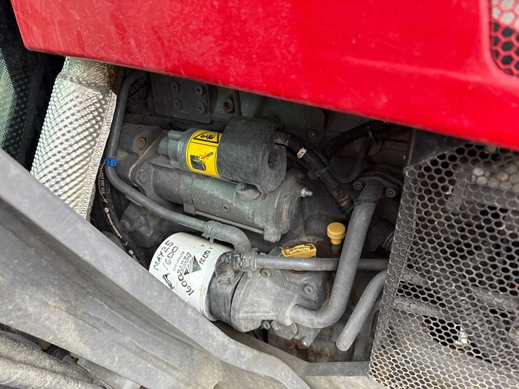 massey-ferguson-4709-image-47