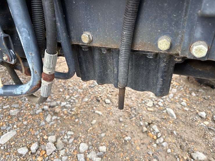 mahindra-2810-image-25