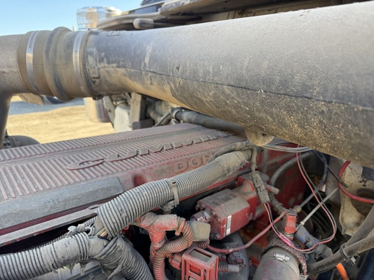 #1952-•-2008-international-eagle-day-cab-truck-tractor-image-14