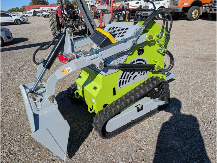 landhero-ldh-t460-mini-skid-steer-image-12