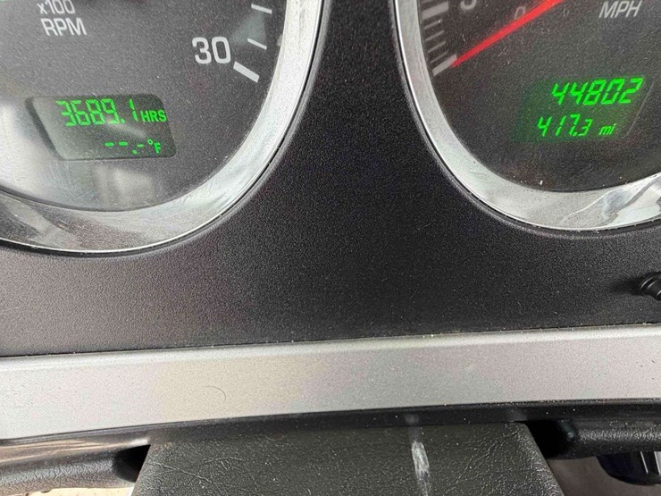 2012-kenworth-t800-image-7