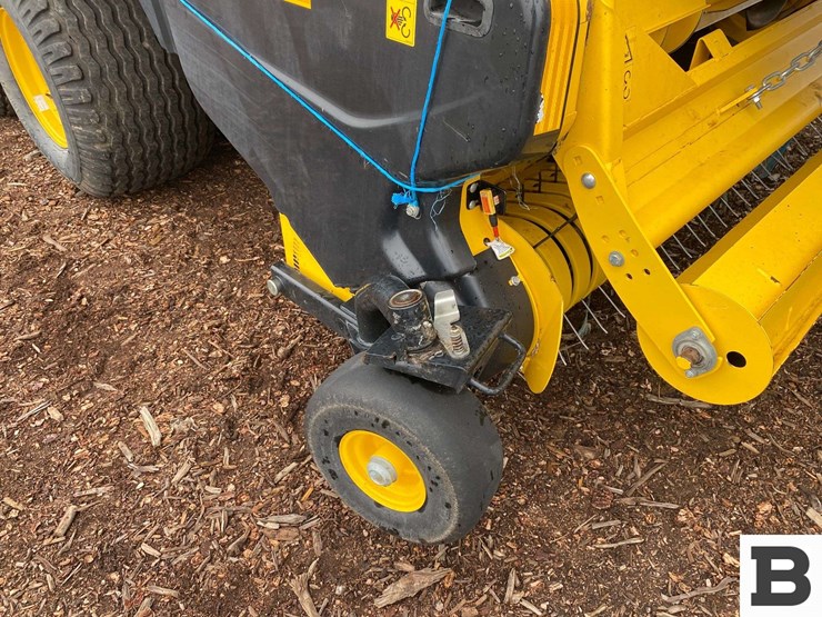 new-holland-340-image-60