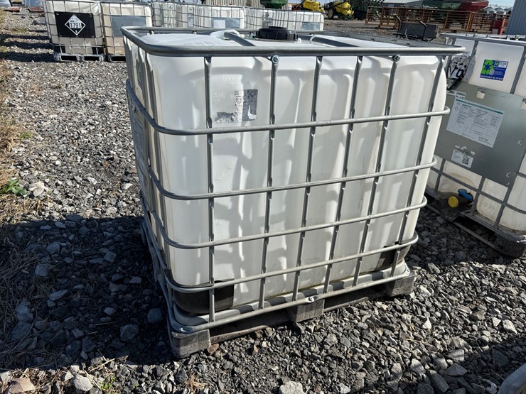 #22627-•-1000-gallon-poly-tank-w/-cage-image-2