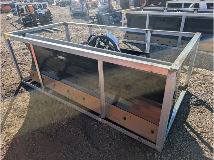 wolverine-skid-steer-6-way-dozer-blade-84"-image-2