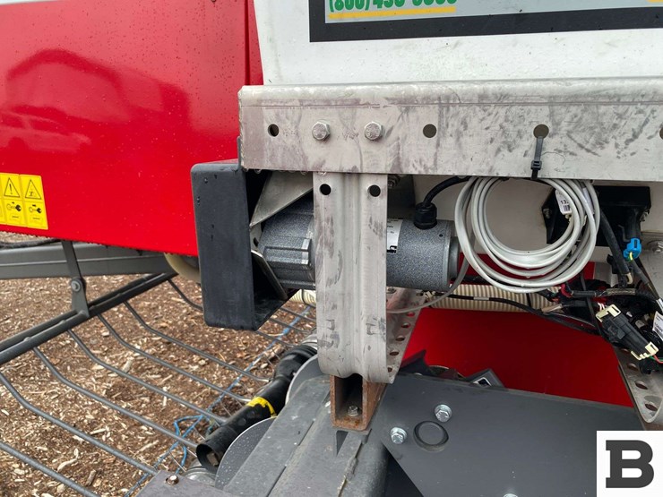 massey-ferguson-1844s-image-18