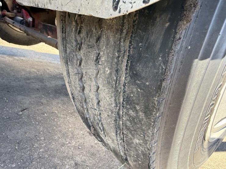 #1952-•-2008-international-eagle-day-cab-truck-tractor-image-79