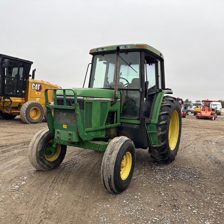JOHN DEERE 6400