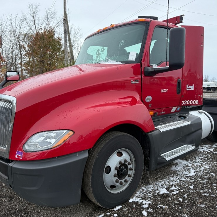 2020 INTERNATIONAL LT