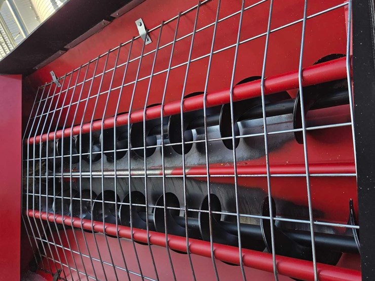 agi-mayrath-hx2-10"x63'-swing-away-auger-image-28