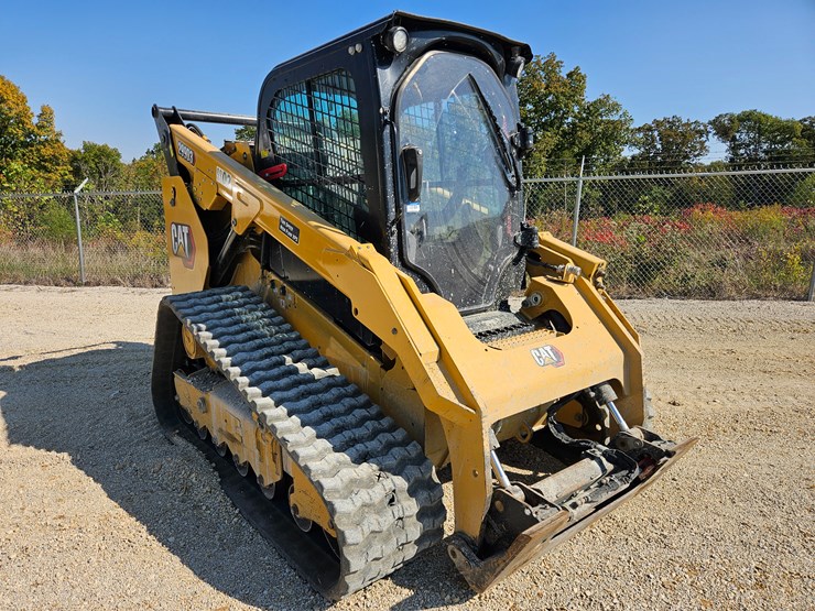 2023-caterpillar-299d3-image-18