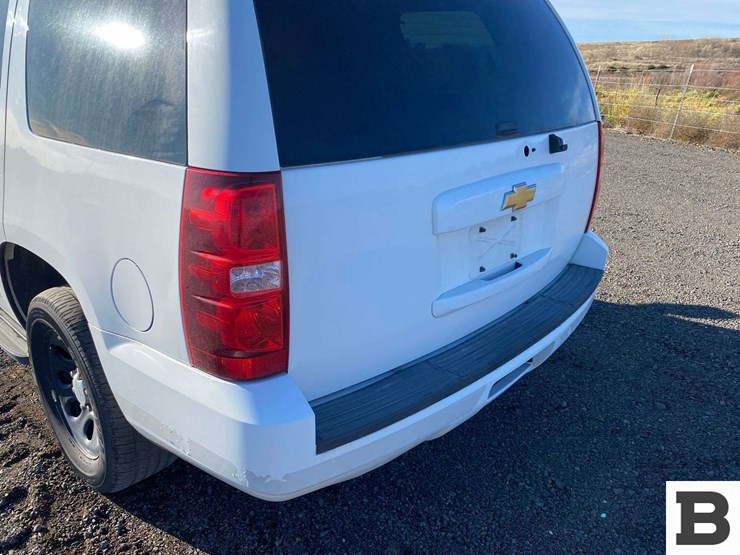 2012-chevrolet-tahoe-image-14