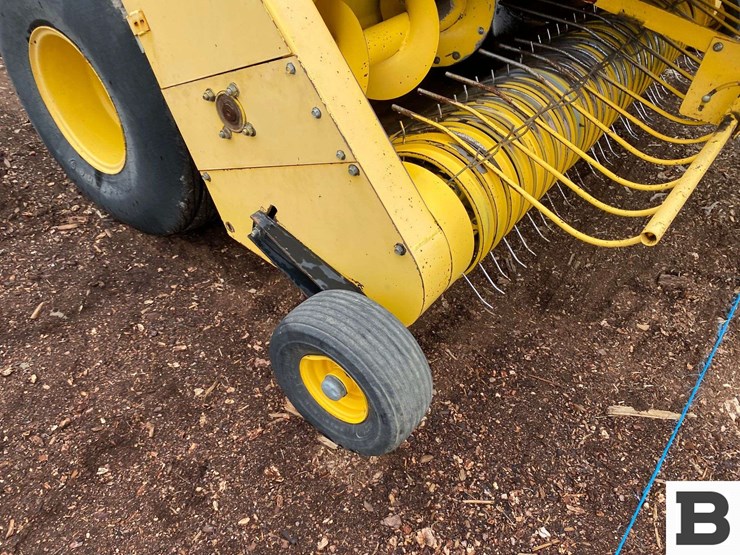 2002-new-holland-bb900-image-40