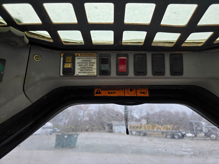 bobcat-t250-image-65