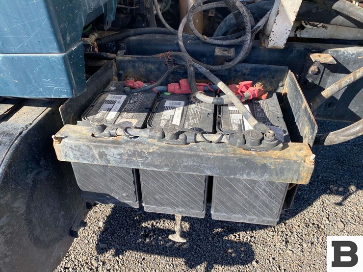 1995-ford-l9000-image-13