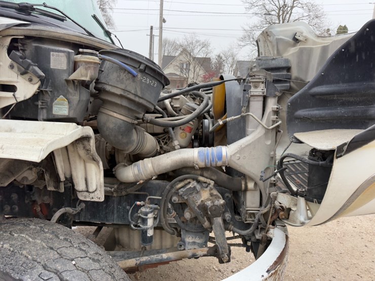 2006-freightliner-m2112-flatbed-image-24