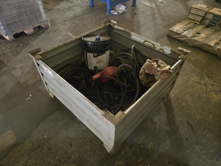 #3471-•-crate-of-welding-supplies-and-misc.-items-image-4