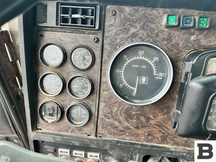 kenworth-t800-image-94