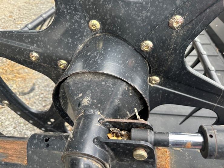 2014-mac-don-fd75-image-35