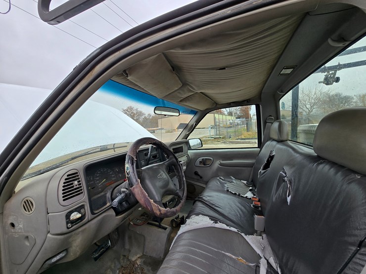 1997-chevrolet-k2500-image-39