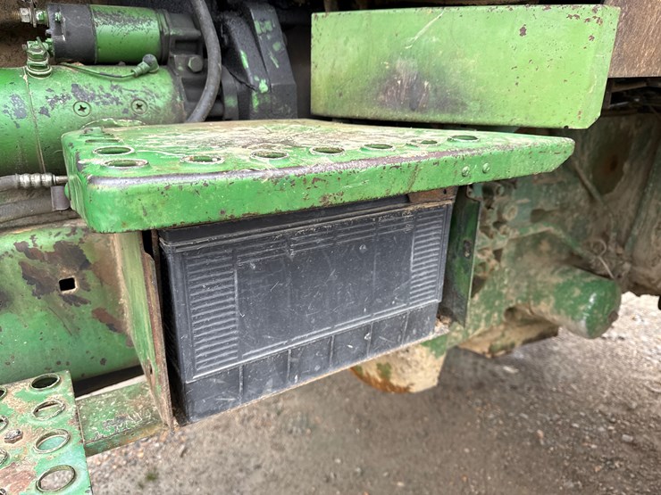 john-deere-4640-image-22