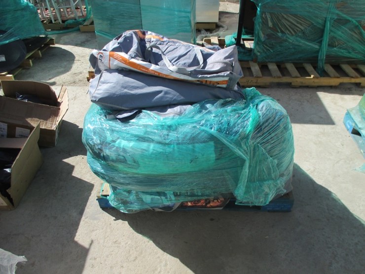 lot-of-eclipse-cabin-tents,-image-3