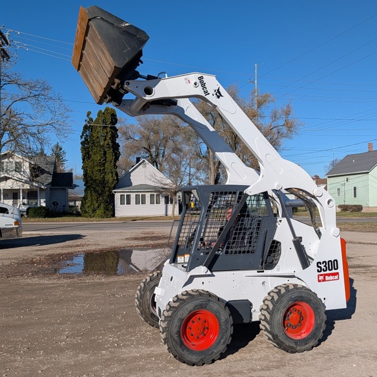 BOBCAT S300