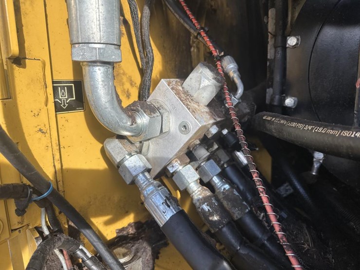 2016-caterpillar-501-hd-image-59