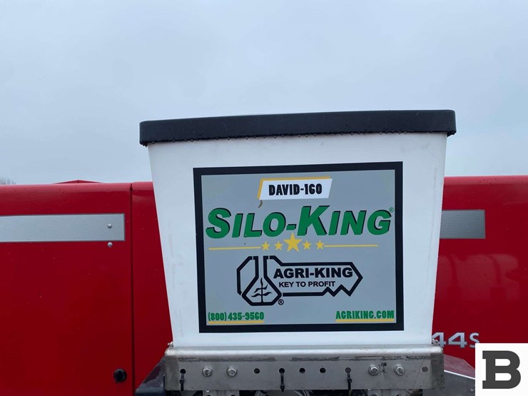 massey-ferguson-1844s-image-22