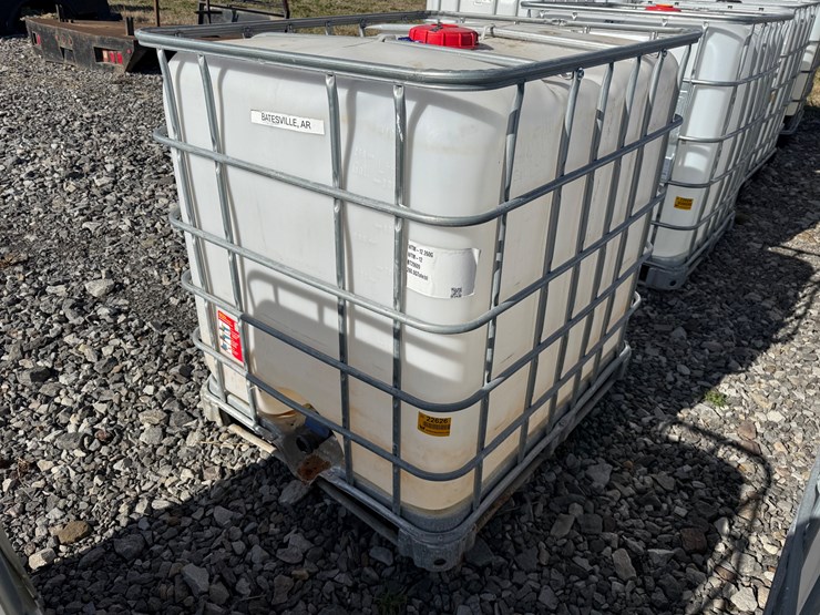 #22626-•-1000-gallon-poly-tank-w/-cage-image-1