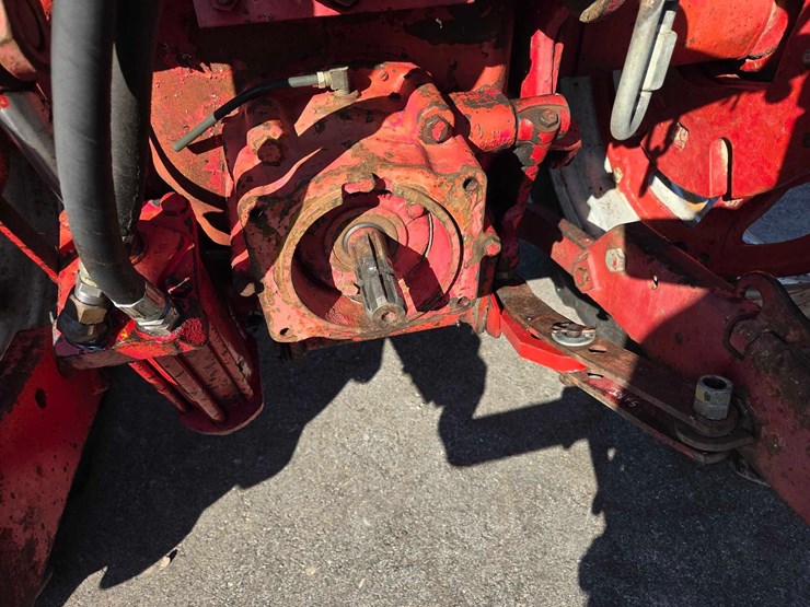 case-ih-560-image-25