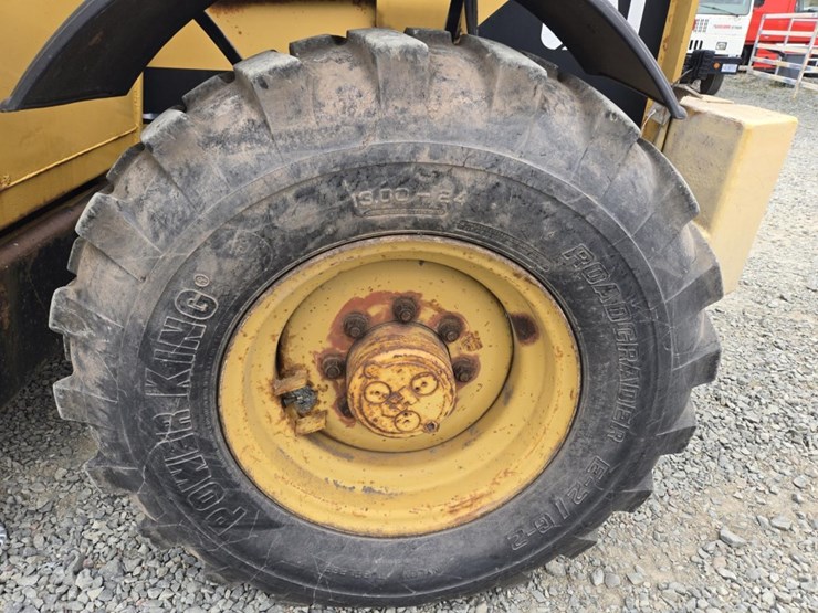 caterpillar-th83-image-60