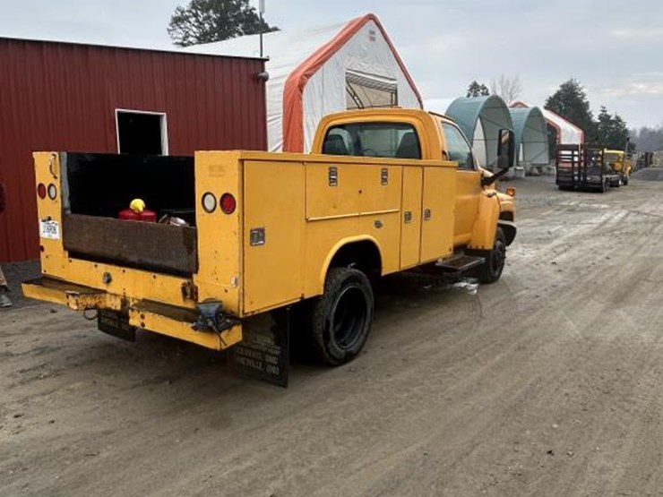 #1017-•-2005-chevrolet-c4500-service-truck-image-3