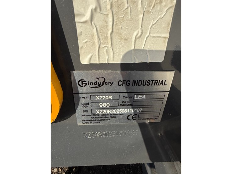 cfg-xz20r-mini-excavator-w/-mechanical-thumb-image-10