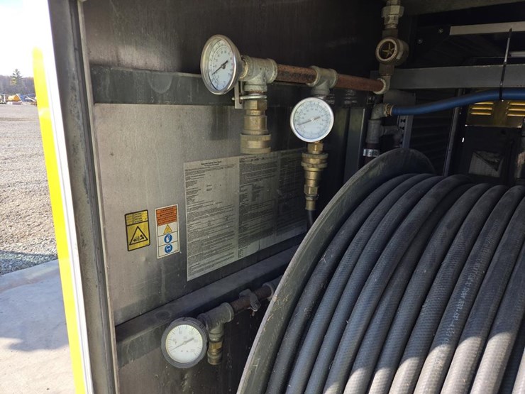 2012-wacker-neuson-e3000-image-40