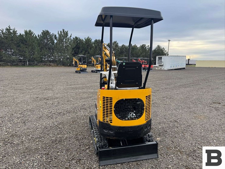 2025-cfg-industrial-h12r-mini-excavator-image-5