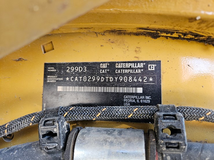 2023-caterpillar-299d3-image-96
