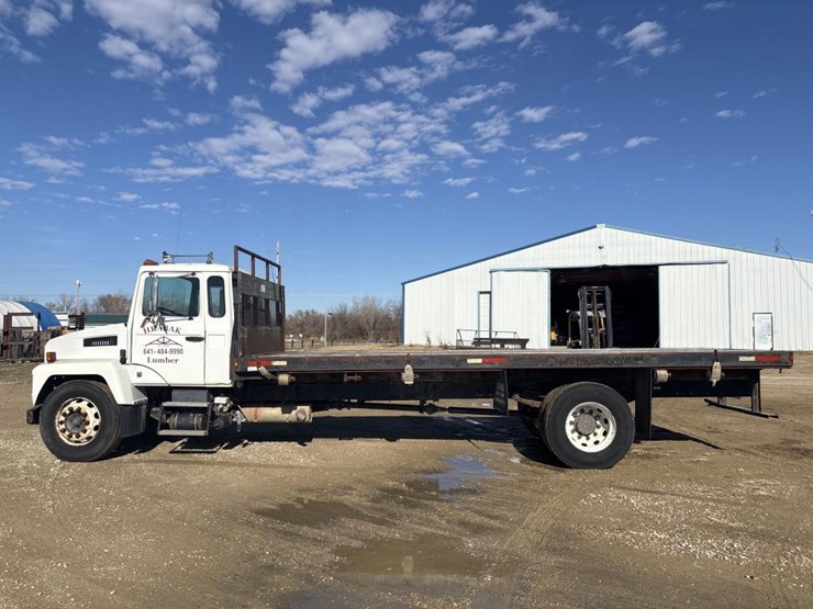 #1337-•-1998-mack-cs200-flatbed-truck-image-2