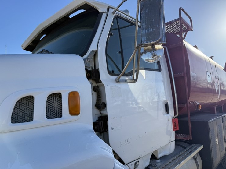 #1953-•-1998-ford-fuel-truck-image-28