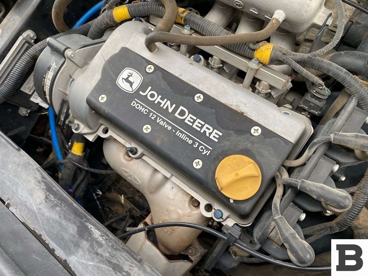 john-deere-835e-image-27