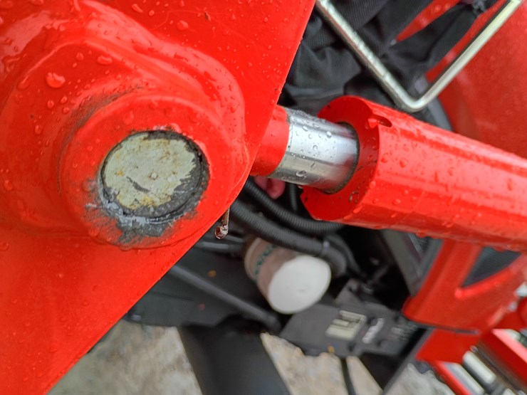 2022-kubota-la526-image-70