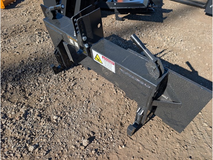 wolverine-skid-steer-3-point-adapter-image-5