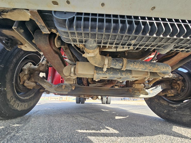 2016-freightliner-s2g-image-37