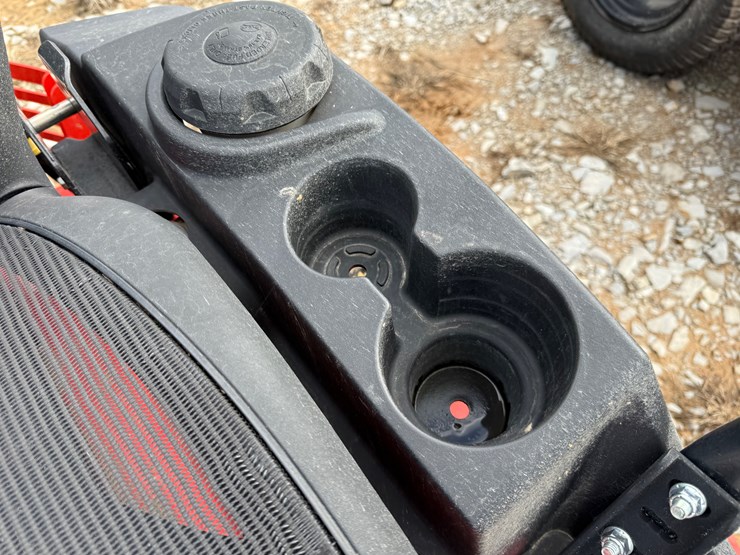 #22645-•-simplicity-zero-turn-mower-2017982036-image-15