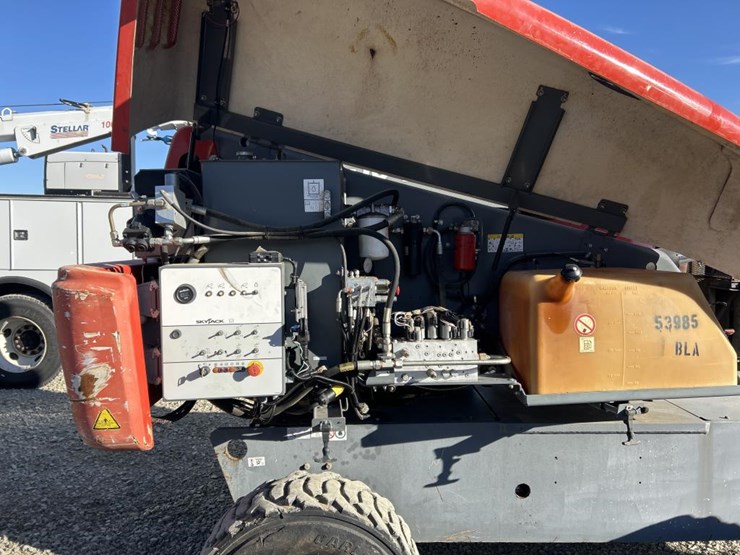 2017-skyjack-sj45t-image-49